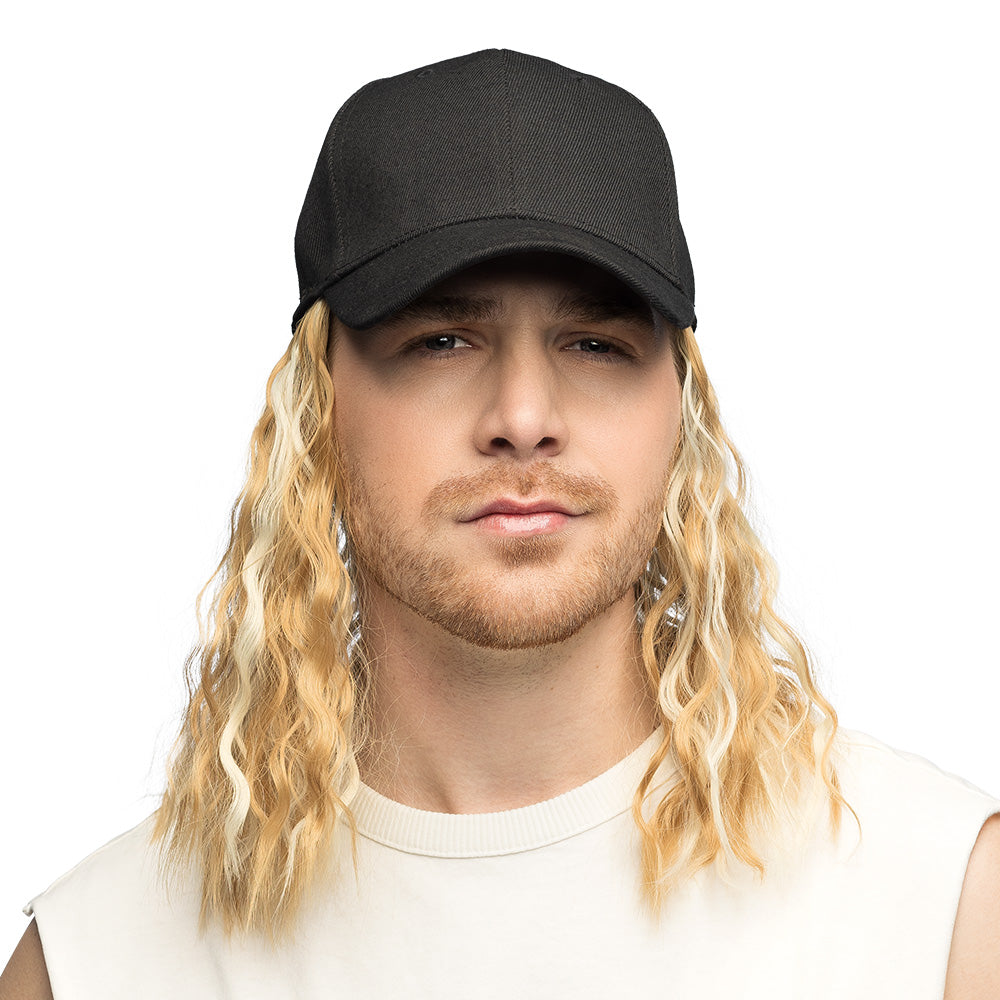 Pet Casey met blond haar zwart