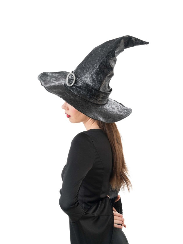Zwarte heksenhoed in leerlook met zilverkleurige gesp - productfoto 3